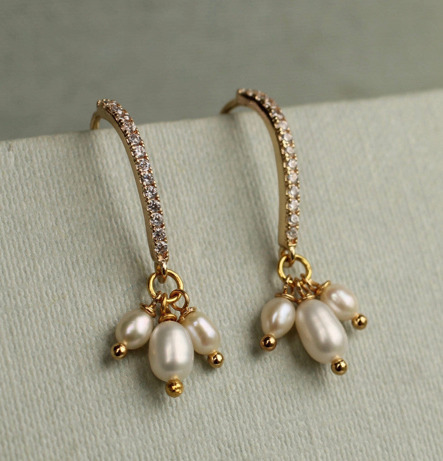 PEARL TRIO DROP EARRINGS